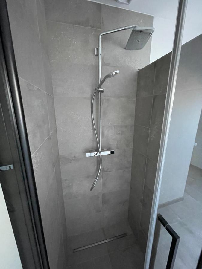 The 77 Work Or Holiday New Home Houthem Eksteriør billede